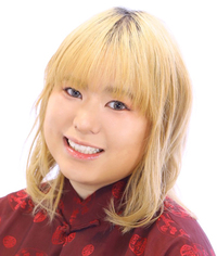 千秋ヨリコ